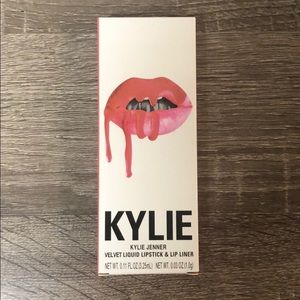 Kylie Cosmetics Liquid Lipstick and Liner in CHARM